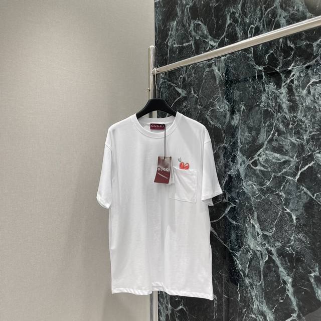 G Home 25 Summer New Embroidered Heart Pocket Short Sleeve T-shirt The inside of