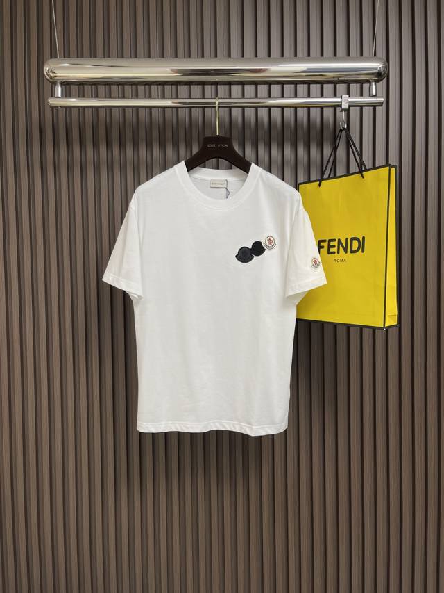 Moncler logo patch short-sleeved T-shirt, made of Xinjiang long-staple cotton 32