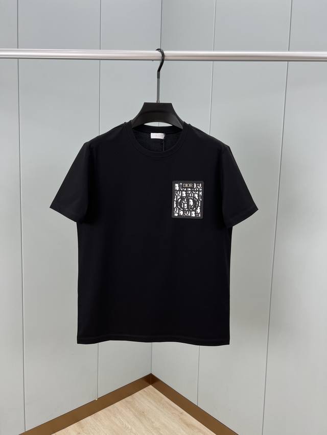 Dior. Dior 25 Spring and Summer new metal letter inlay patch pocket logo short-s