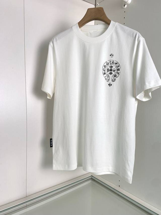 2025 Spring and Summer New Reprinted Sanskrit Letters Horseshoe T-shirt This new
