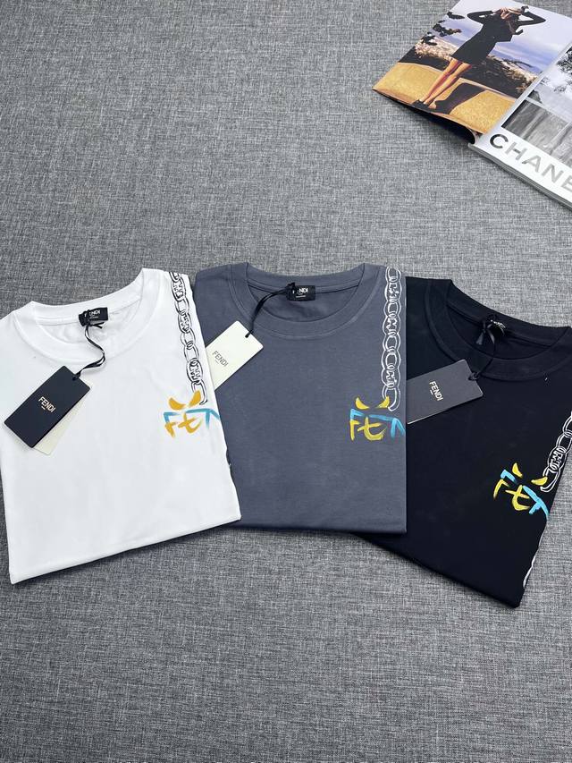 Fendi 25Ss Spring and Summer new short-sleeved T-shirt for men This is a classic