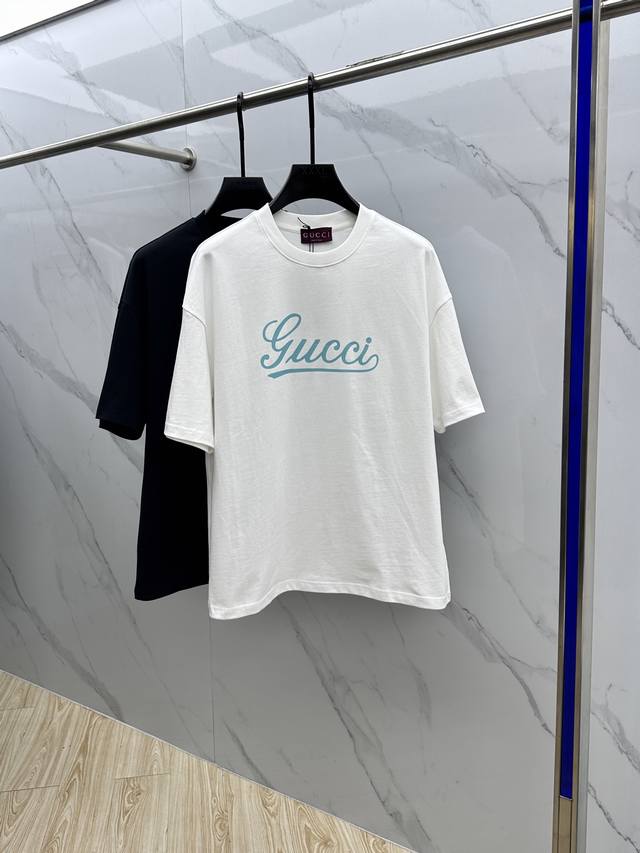 Gucci 2025Fw spring and summer new round neck T-shirt, three-dimensional logo mi