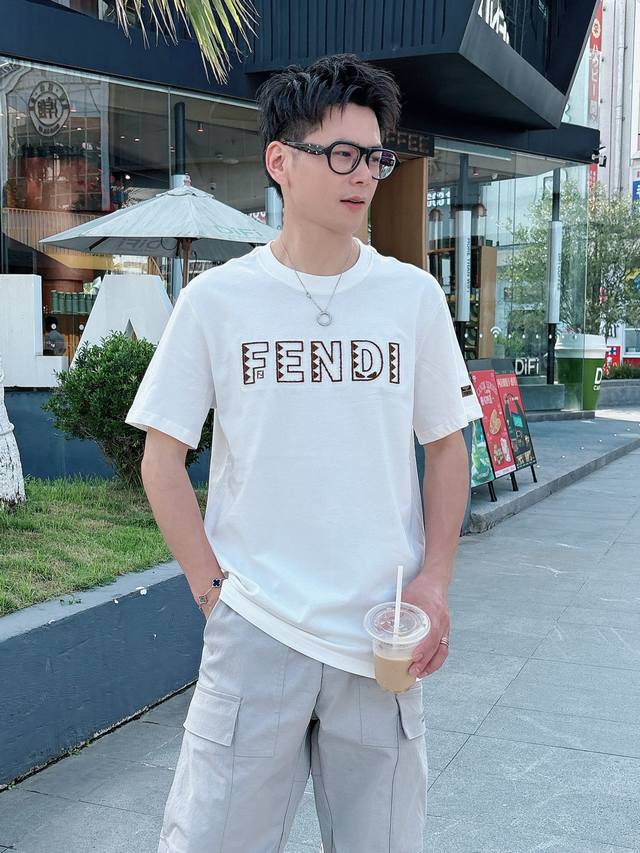 Fendi 25Ss Spring and Summer New Release Counter Latest Short Sleeve Round Neck