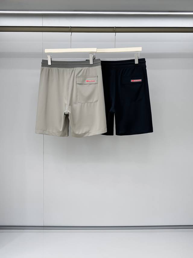 Photo details Prad 25 Spring and Summer Shorts This model is a series that combi