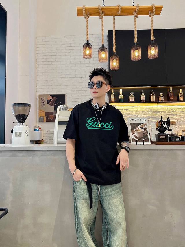 Coolqi's new double-layer letter-printed short-sleeved T-shirt. The letter patte