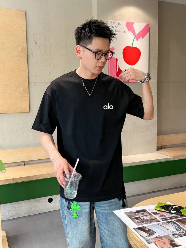 Aio new letter print double-layer heavy-duty short-sleeved T-shirt. The letter p