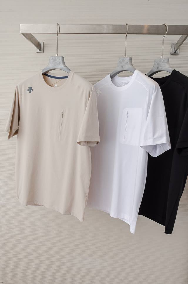 Descente 25Ss Spring and Summer New Outdoor Sunscreen Quick-Drying Moisture-Abso