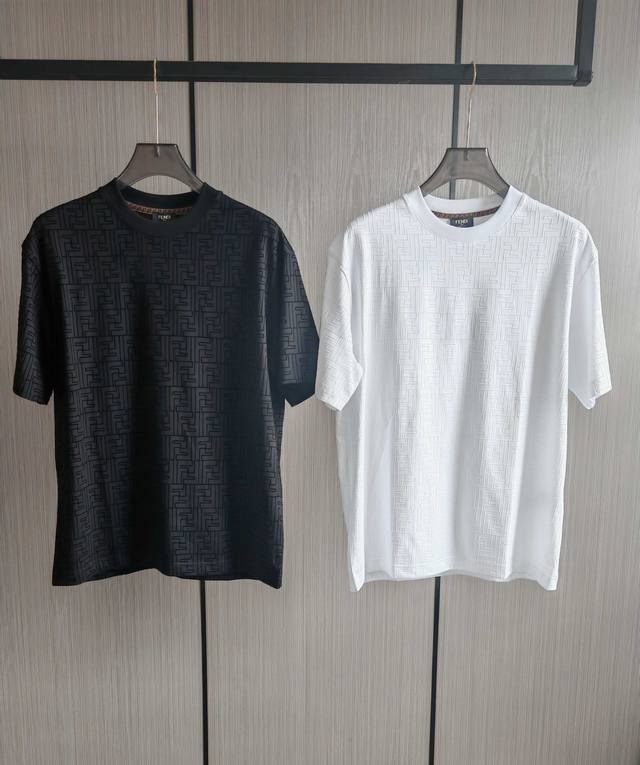 Fendi.Fe*Ndi. The latest flocked men's round neck T-shirt for spring and summer
