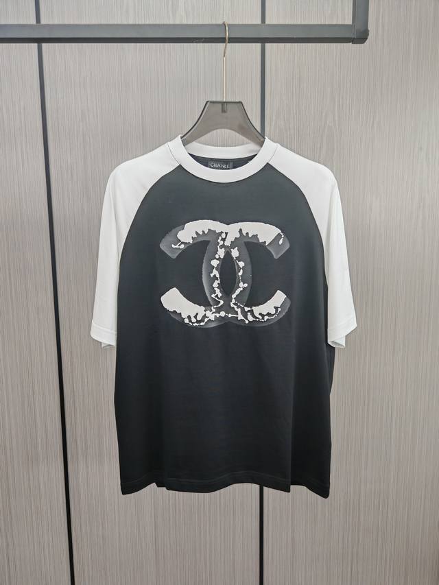 Ch*Anel. Chanel. The latest printed men's round neck T-shirt for spring and summ