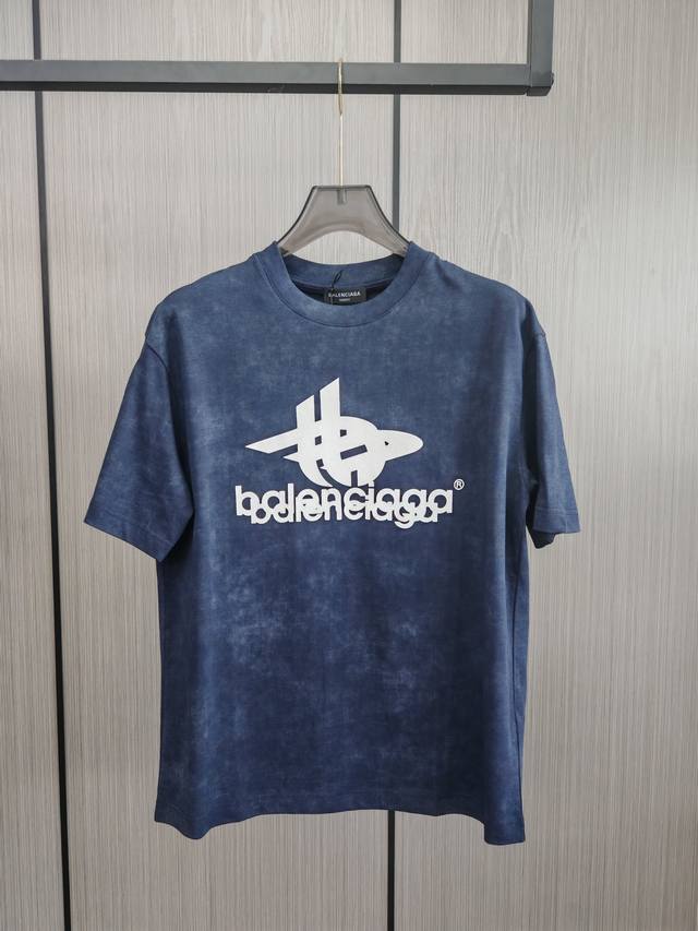 Paris* Family. The latest washed printed men's round neck T-shirt for spring and