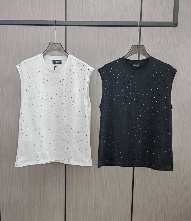 Paris* Family. The latest rhinestone men's round neck vest for spring and summer