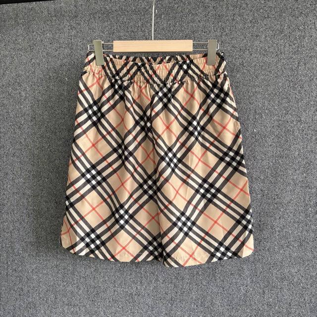 Bur*Rry 2025Ss Spring/Summer new style Silk classic check shorts Custom cross ja