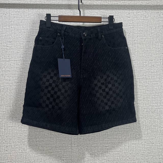 The new Lvjia 25Ss wide-leg jeans are made of washed vintage denim with differen
