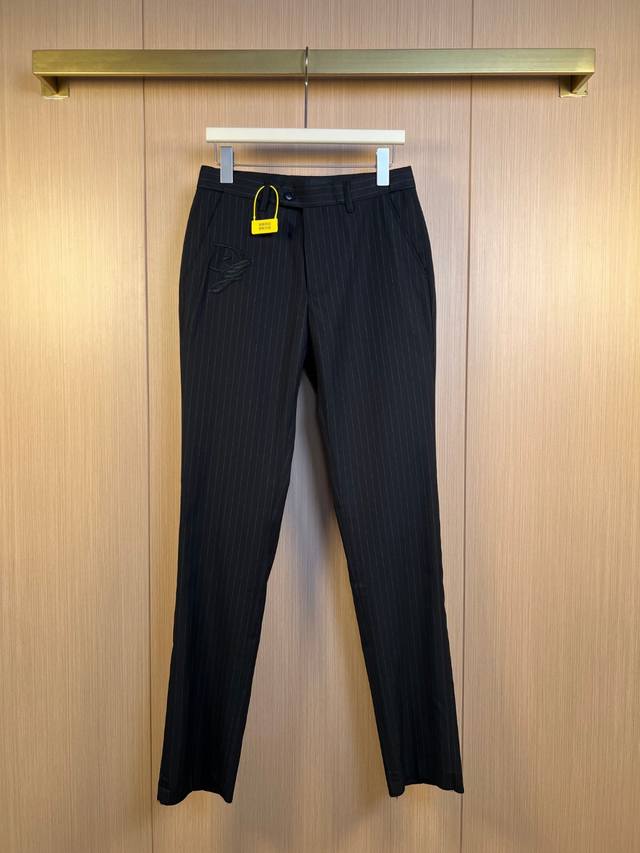 single pants Dg Dolce & Gabbana striped black trousers. Exquisite brand elements
