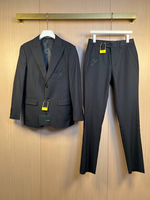 suit Dg Dolce & Gabbana 2025 official website synchronization The new striped su
