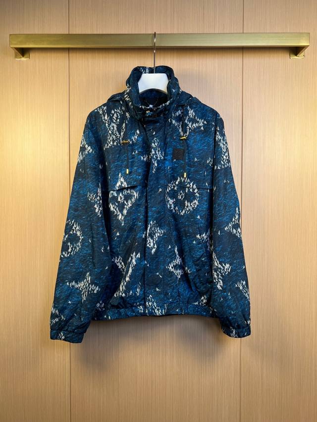 Louis 25Ss new printed windproof hooded jacket Size: 46-52