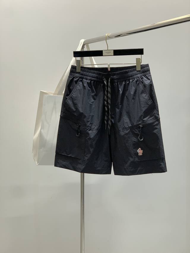 Moncler Outdoor Factory P-generation industry top. North American orders, both i