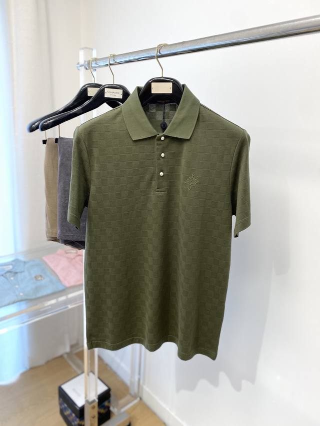 Louis Vuitton, 2025 new short-sleeved T-shirt, handsome and fashionable, exquisi