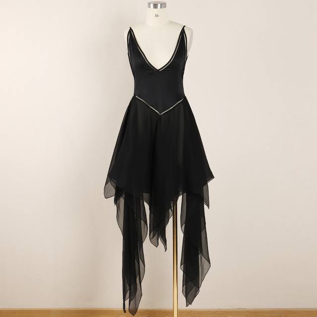 5Ss new 25Ss spring and summer Ann Demeulemesster dark waist suspender dress hig