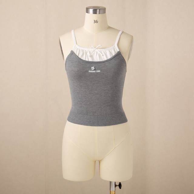 5Ss new 25Ssshushutomg fake two-piece knitted small vest full skirt also has Sml