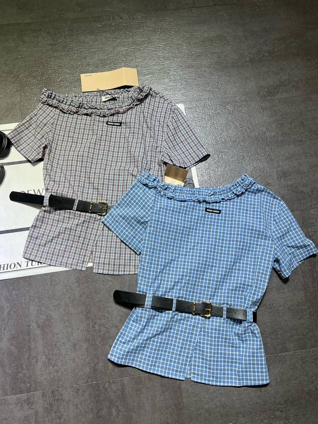 Miumi* off-shoulder belt shirt is out, classic plaid fabric, with a belt, any sh