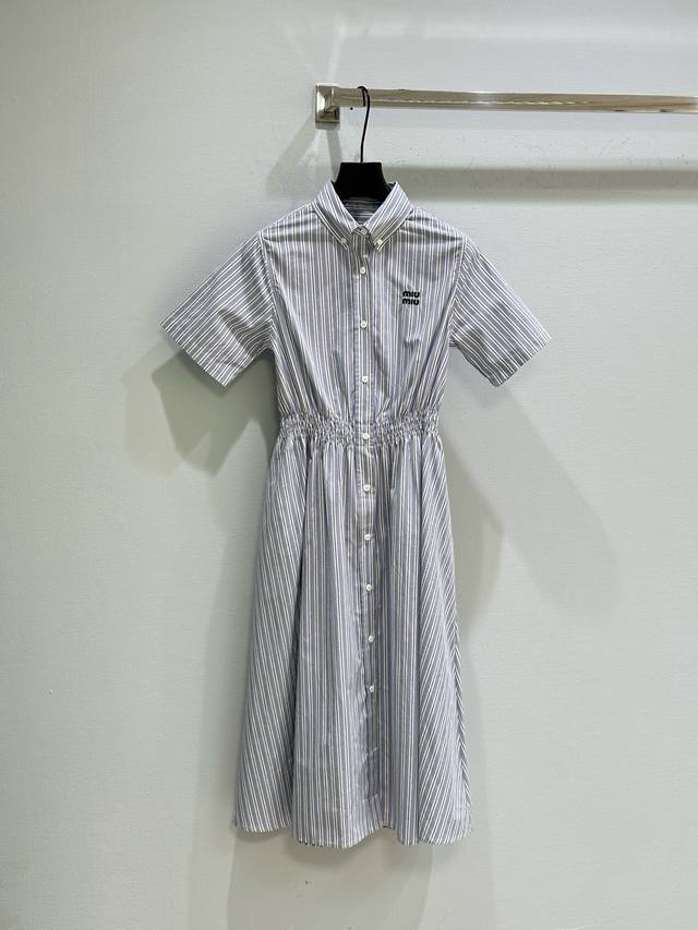 25Ss Spring and Summer new arrival! This striped dress is so beautiful, blue wit
