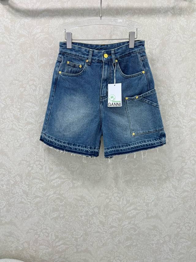 Ganni 25 new workwear denim shorts. Original development! High-end production! H