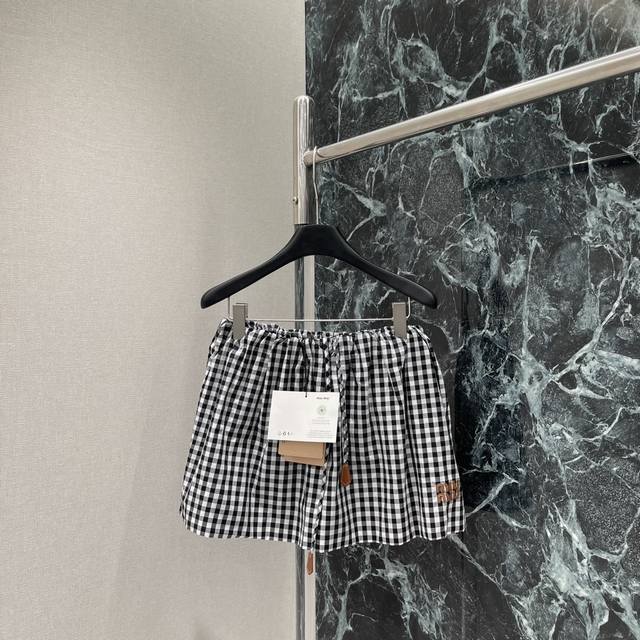 Miu 2025 early autumn new elastic waist plaid P skirt brand letter embroidery de