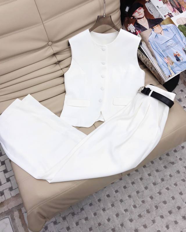 2025 latest fashion new vest two-piece set, classic solid color design, leading