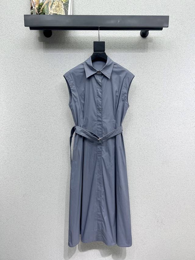 Bc shirt-style long dress is a classic age-reducing item! The design is fashiona