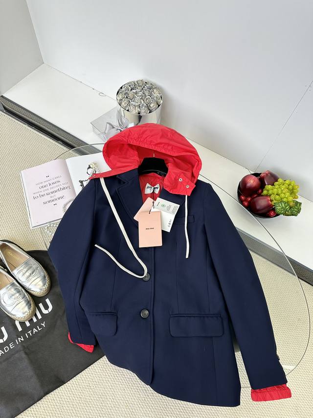 25 Early Autumn Miumiu new contrast color hooded suit jacket coat is absolutely