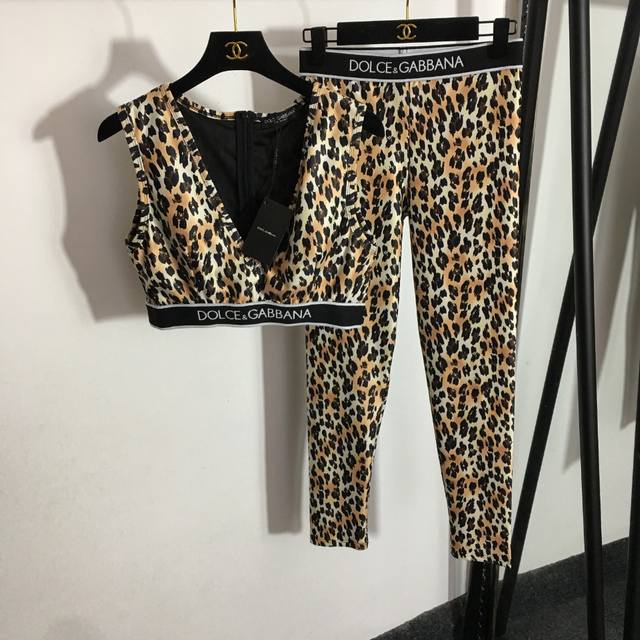 Style No. 1536 Dg* New Yoga Sports Suit Sexy Leopard Print V-Neck Vest Top + Let