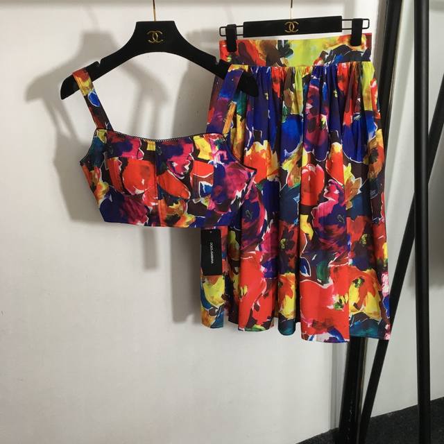 Style 1981 Dg* New style suit, gradient printed tube top + high waist pleated mi