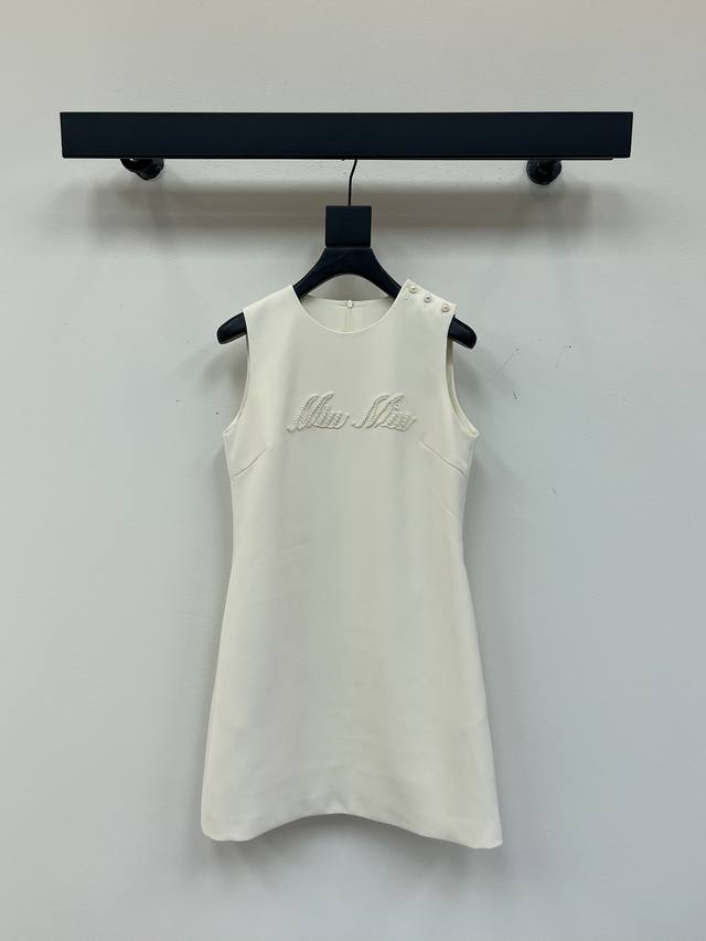 Miu 25 Spring/Summer new arrival, heavy beaded dress, fully hand-sewn beads, exq