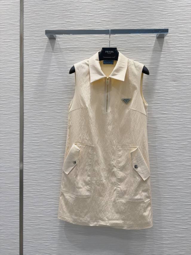 Prad* 2025Ss new vest dress is fashionable, low-key, elegant and luxurious! The