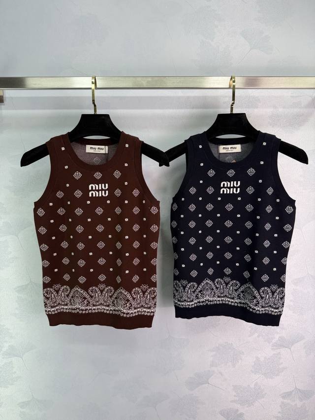 Miumi*2025 new products are on sale. Sleeveless knitted vest is customized. Yb s