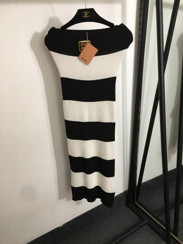 Style No. 20253740 Miumi* new beaded logo color-blocked striped one-shoulder kni