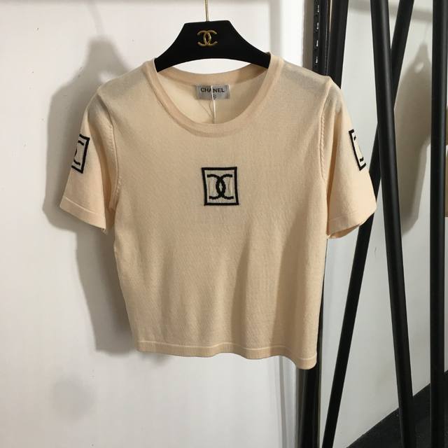 Style No. 20253725 Chane* new Chanel Logo sweater short-sleeved T-shirt top, off
