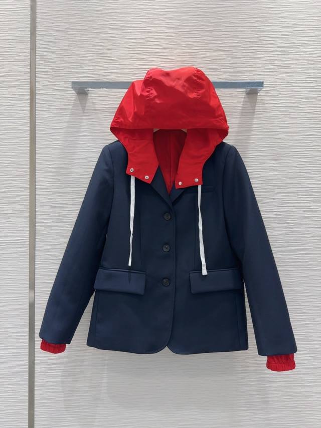 Miu Mi* 2025 Early Autumn latest coat is now in hot demand. Customized imported