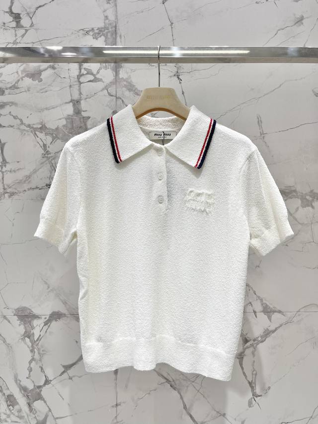 Miu Miu's new letter patch knitted short-sleeved Polo shirt The first time I saw