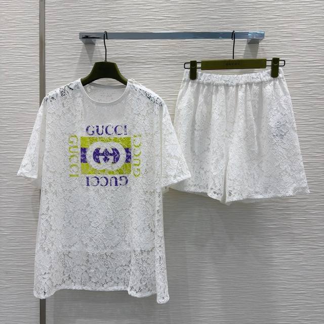 Gucc*I2025Ss new lace water-soluble flower hollow three-piece suit. The counter