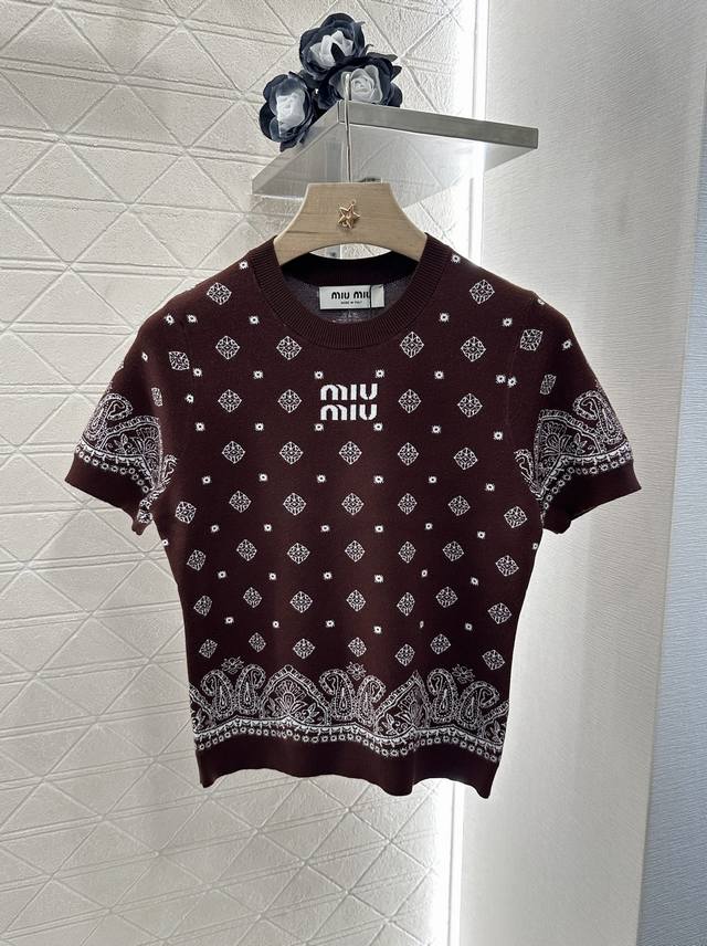 Miumi*2025 new products on the shelves round neck knitted short-sleeved skirt su