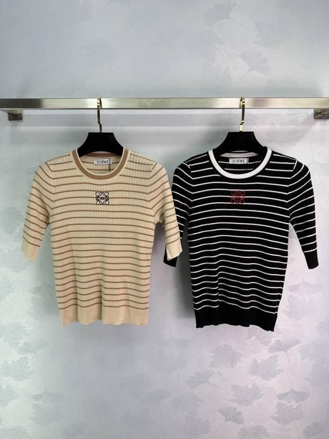 Loewe striped knitted short sleeves with embroidered logo on the chest. Soft and