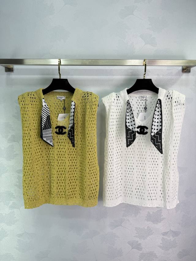 Chanel style hollow knitted vest with Chanel logo, full of design sense! Summer