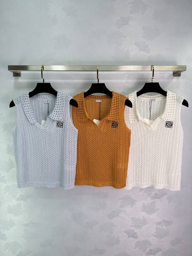 Loew*2025 new summer knitted vest! Lapel design with logo embroidery, hollow kni