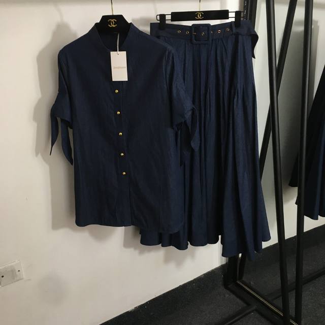 Style No. 20253683 Zimmermann new denim suit, short-sleeved bow shirt + high-wai