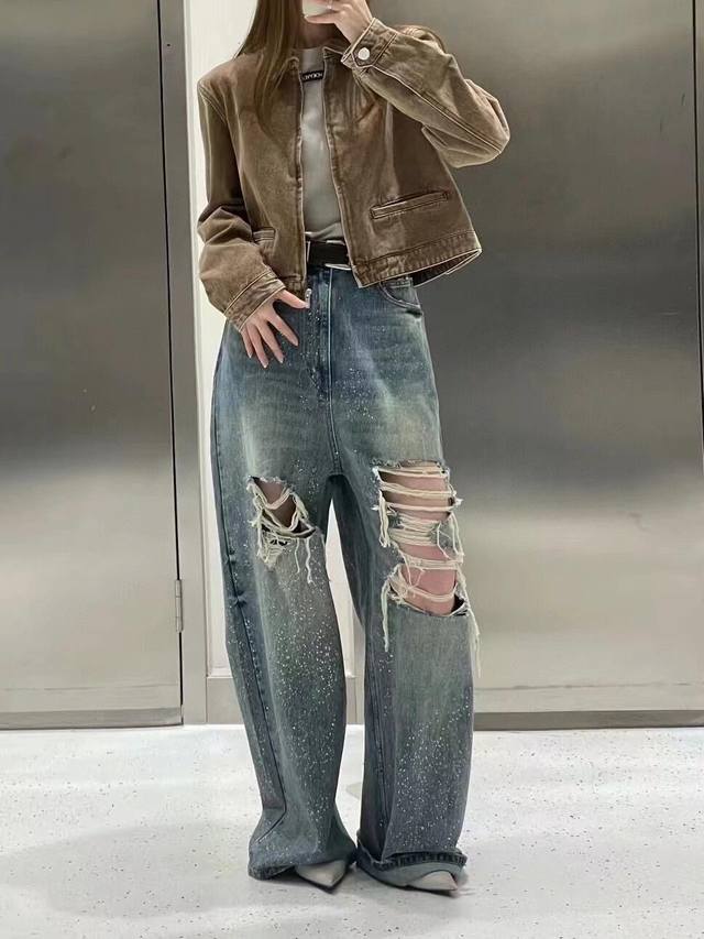 Et New autumn and winter jeans, this pair has a great style, polished many times