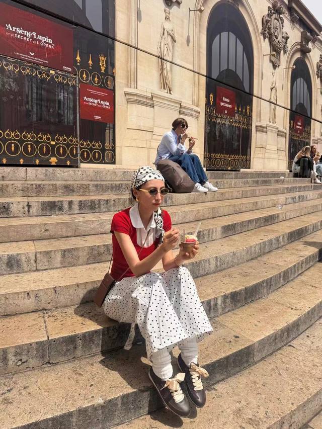 Ra 2025 summer new cup-neck short sleeves, Ouyang Nana same style, brand elastic
