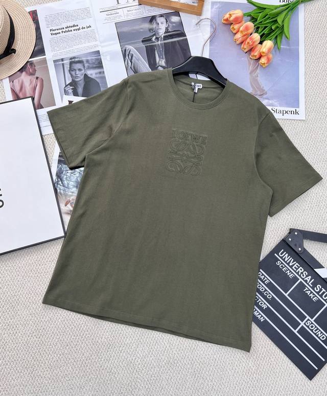 Loewe round neck short-sleeved T-shirt with embroidered logo on the chest, custo