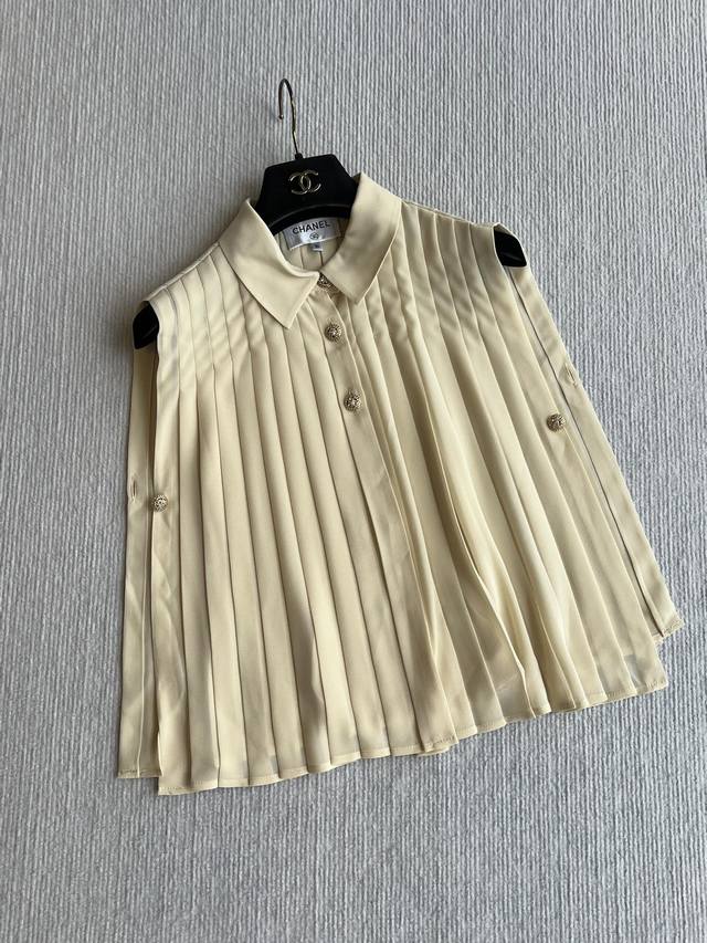 New summer cape-style top and skirt set. Customized fabric is soft and delicate.